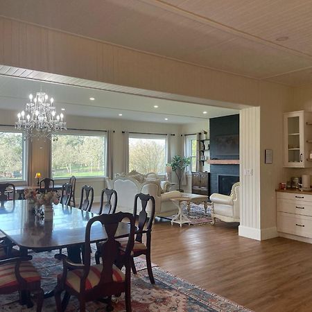 Woodside Farm Country Inn スーク エクステリア 写真